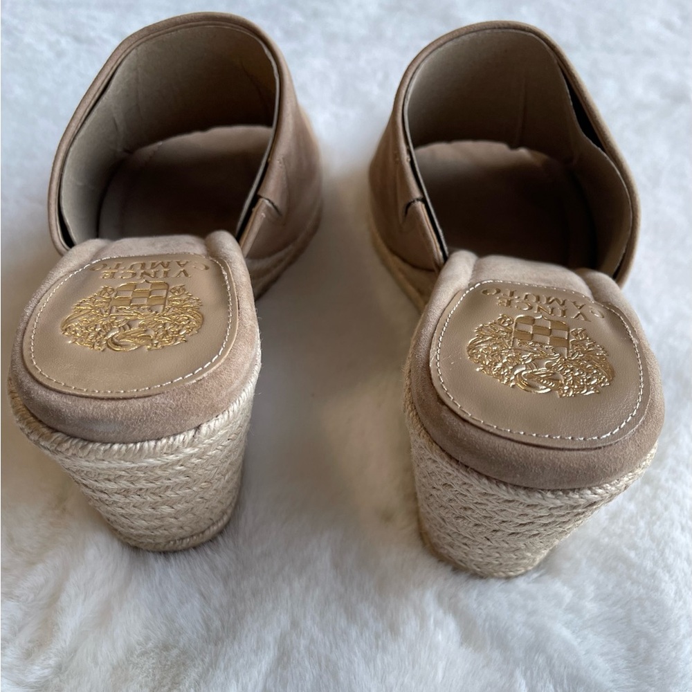 Vince Camuto womens Fayla size 11 M tortilla suede .New with box. R14 - Picture 6 of 9